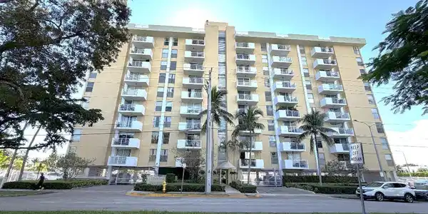 2000 NE 135th Street