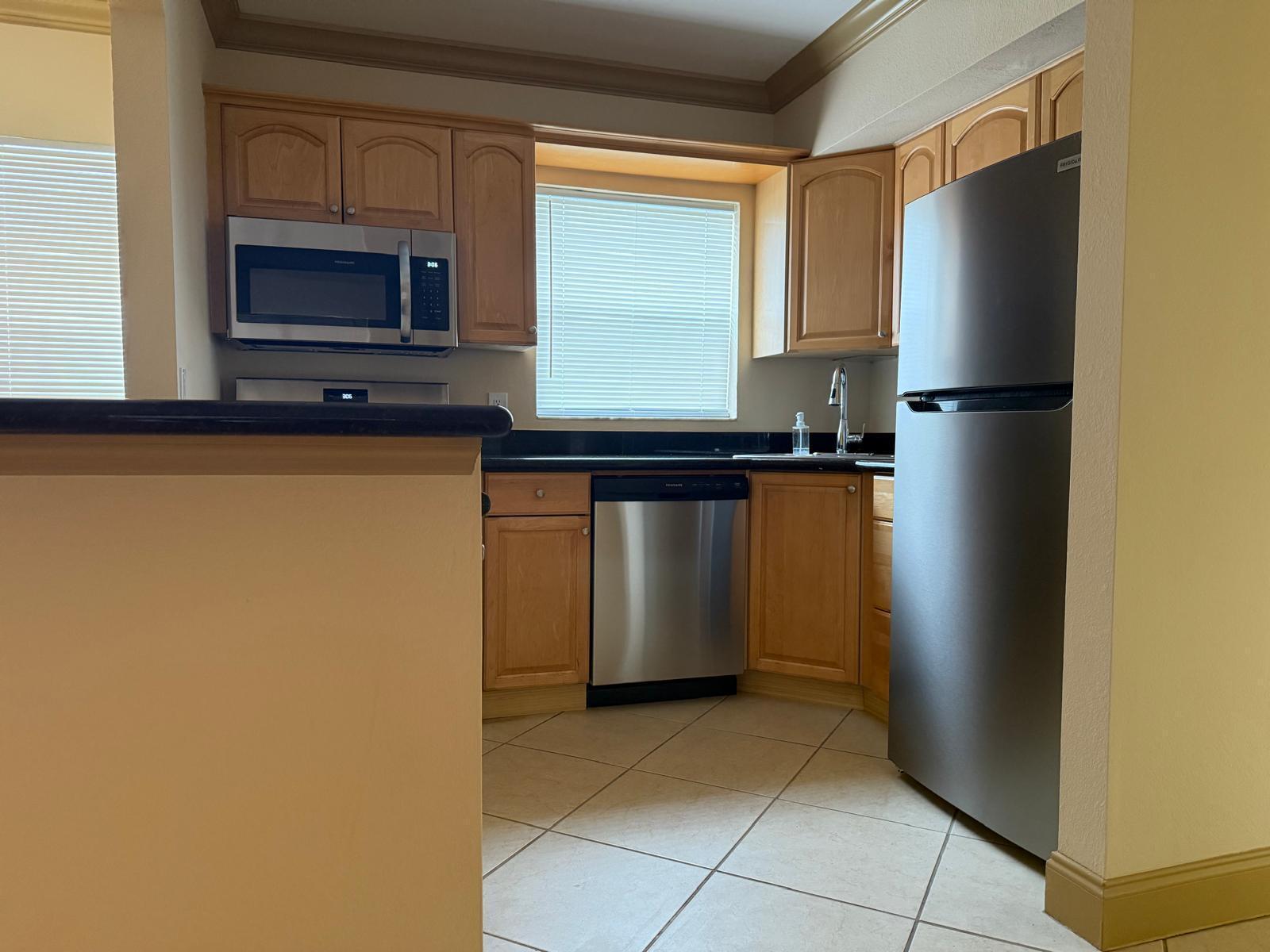 Image 3: Kitchen