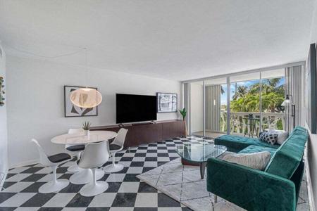 2505 S Ocean Boulevard