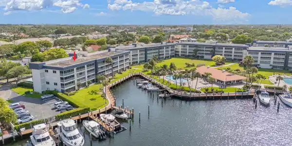 Image 2: 34-web-or-mls-951 Spanish Cir apt 346 De