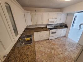 1470 NE 125th Ter