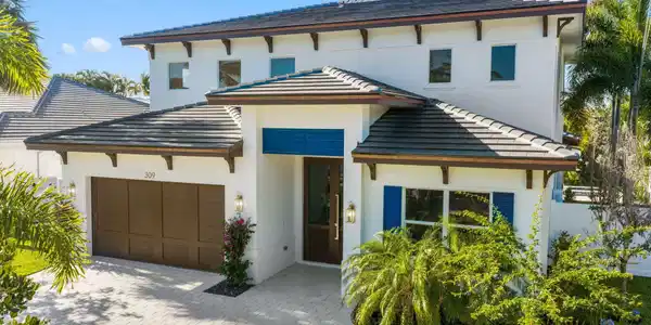 Image 2: 309 Claremont Lane - 2.jpg-SMALL