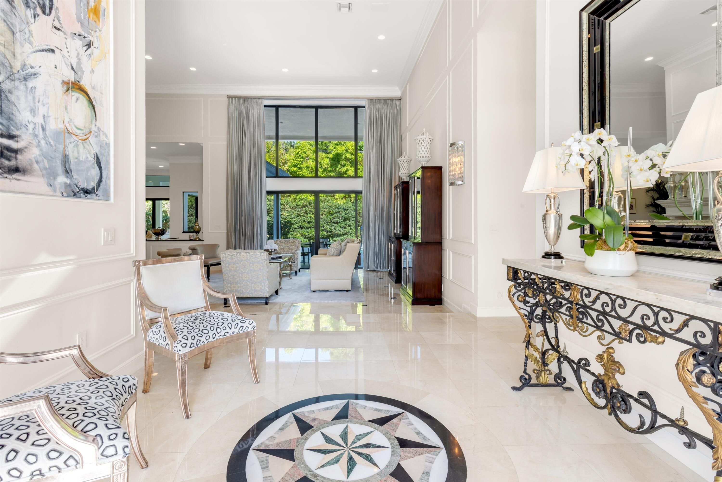 Image 3: FOYER_TO_LIVING_ROOM