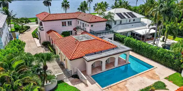 5011 S FLAGLER Drive