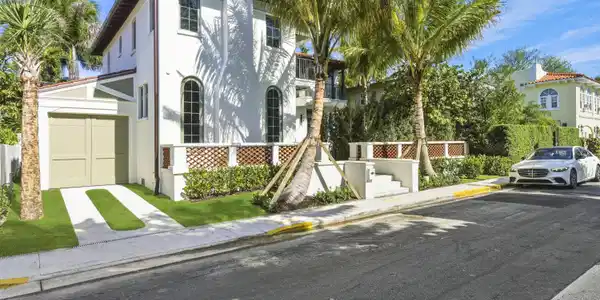 259 OLEANDER Avenue