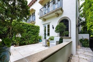 340 Cocoanut Row