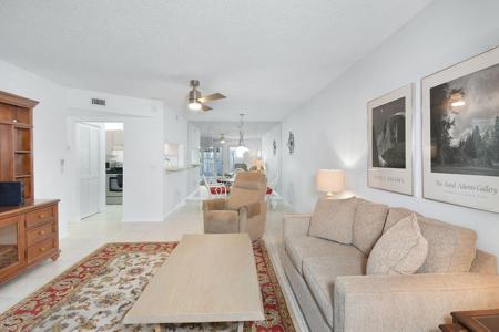 6531 SE Federal Highway