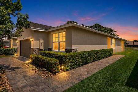 5725 SE Kawana Trail
