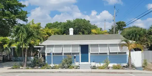 214 2nd Avenue N