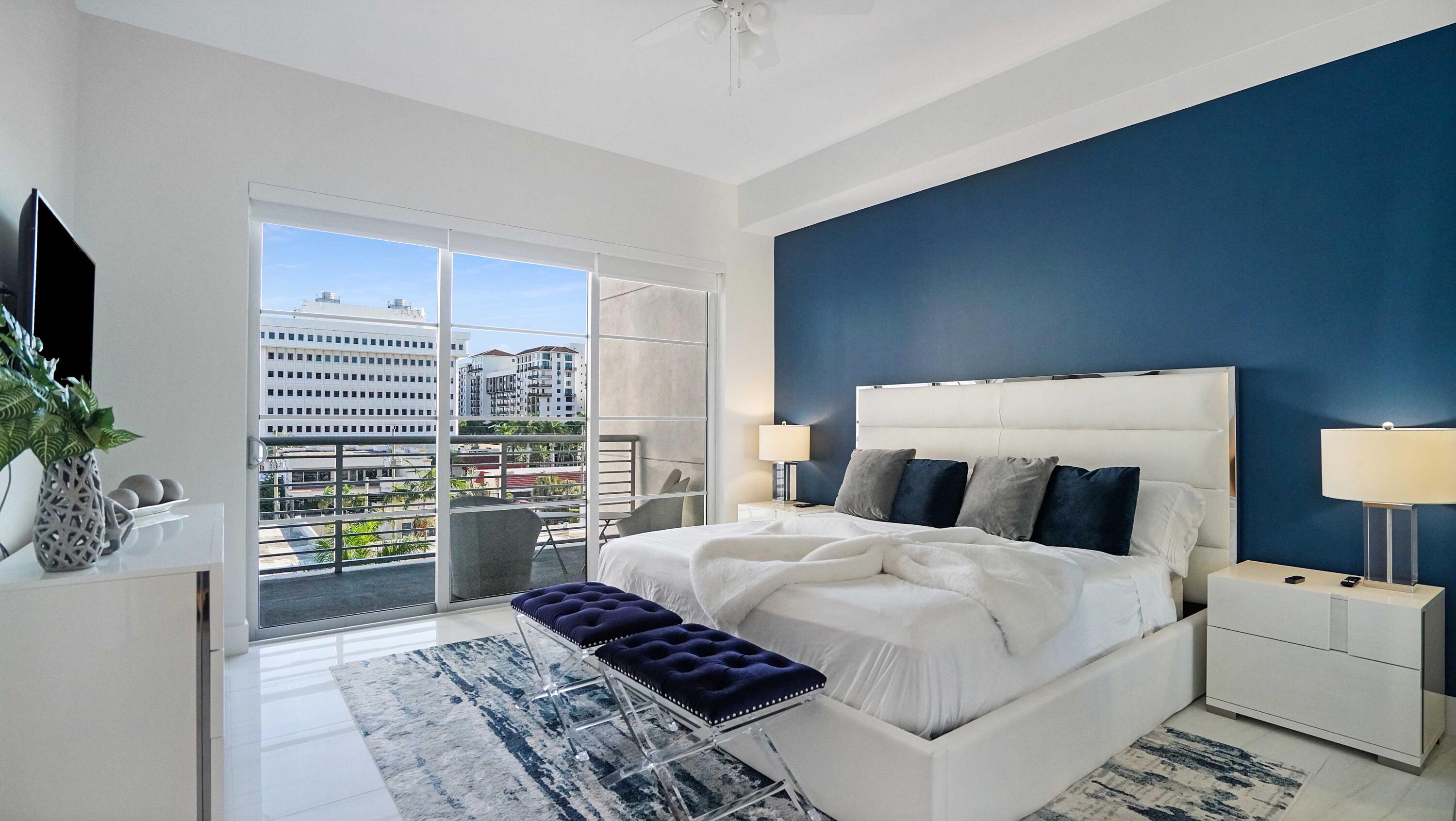 Image 4: Generously proportioned primary suite offering com