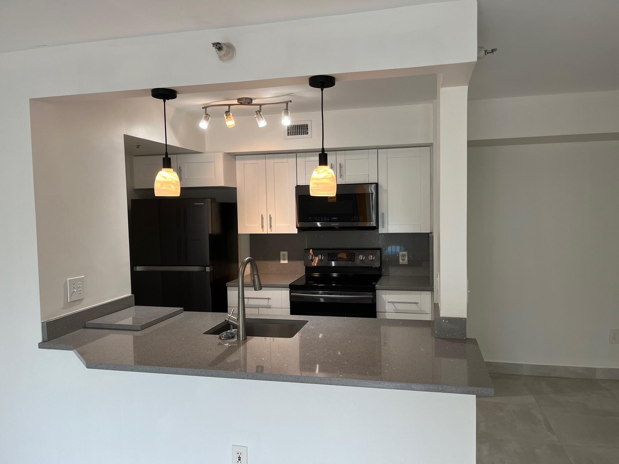 Image 3: OPEN NEW KITCHEN