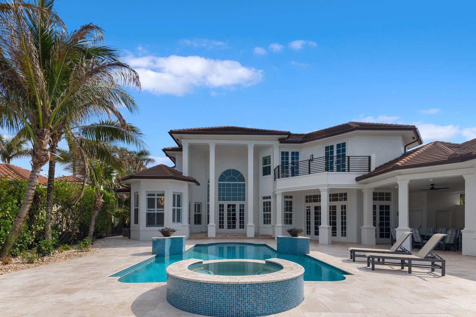 Image 3: 8709 SE Compass Island Way, Jupiter (26)