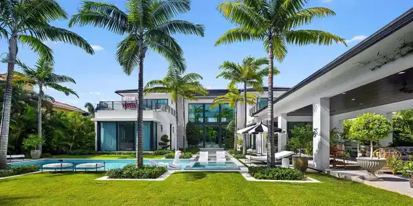 Image 3: 18 Ocean Ave (3)