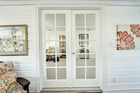 221 S Ocean Breeze