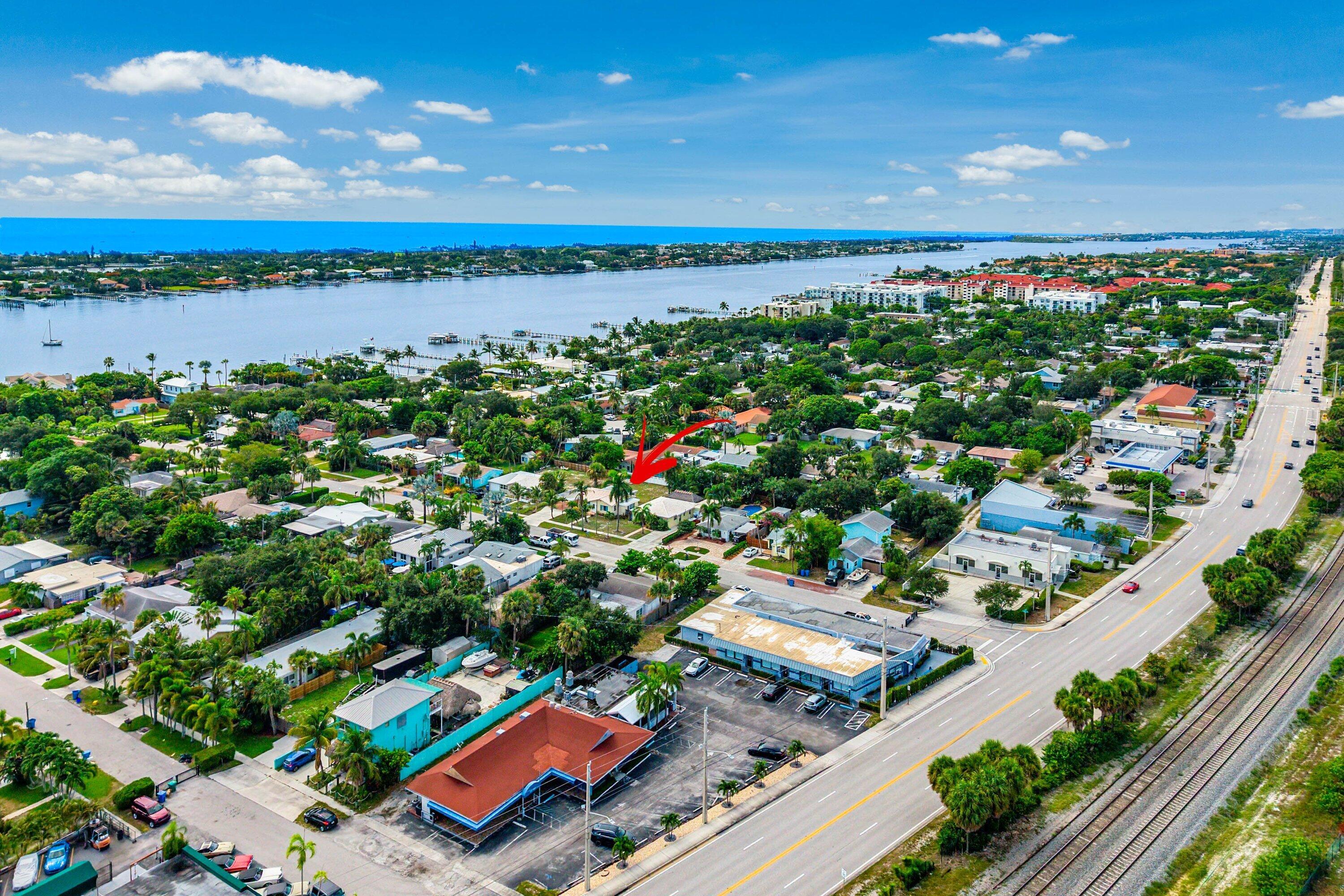 Image 1: 122 Euclid