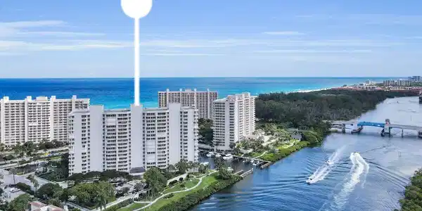 Image 2: Direct Ocean Views