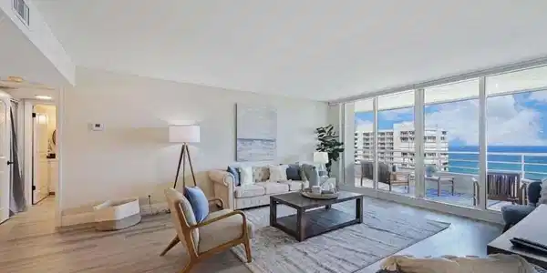 Image 3: Living Room