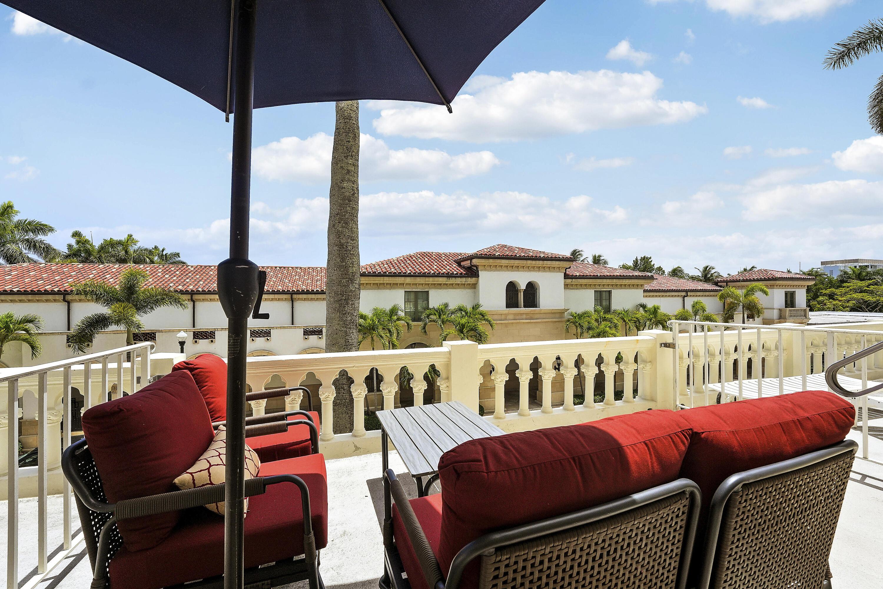 Image 1: Private Terrace