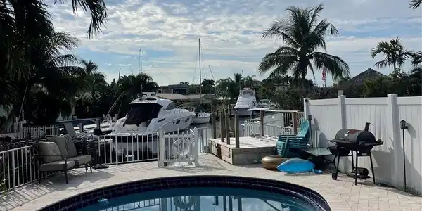 Image 4: Bring your paddle boards and kayaks!