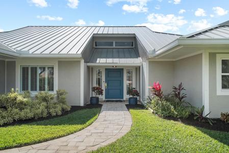 6240 SE Winged Foot Drive