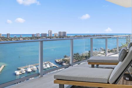 220 Lake Shore Drive