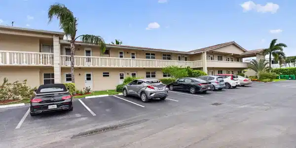 2115 NE 42nd Court