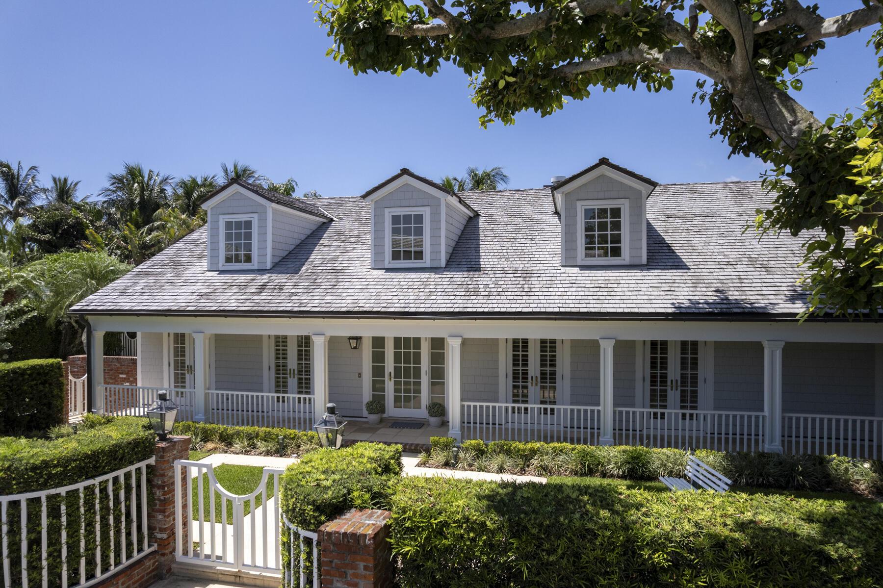 Image 2: 222 Monterey Road