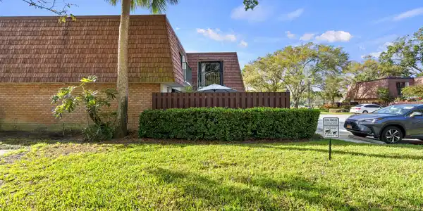Image 3: 3100 SW Sunset Trace Cir