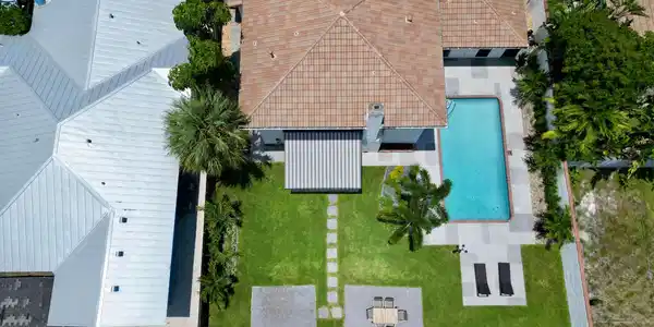 Image 2: 308 Greymon Dr