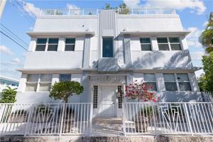 361 Collins Ave