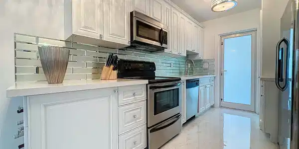 3250 NE 28th Street