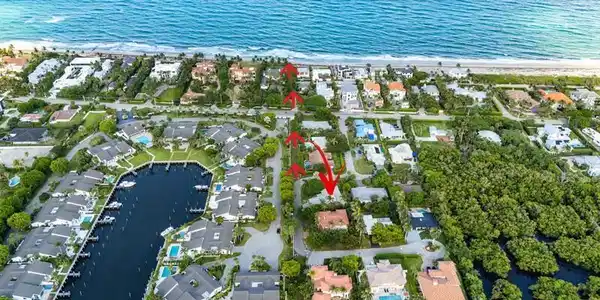 Image 2: Steps to Beach and Intracoastal