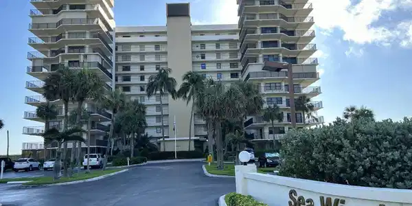 10044 S Ocean Drive