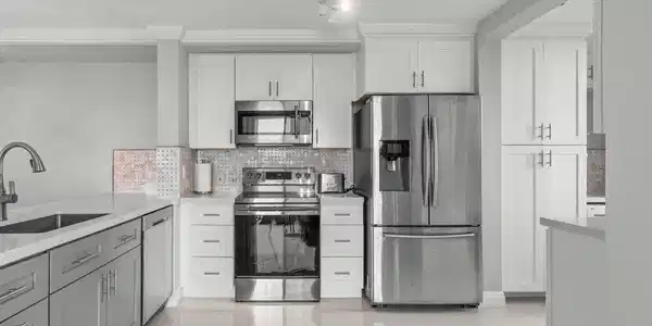 Image 2: 007-180YachtClubWay-Unit102-Hypoluxo-FL-
