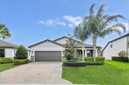479 SE Vallarta Drive