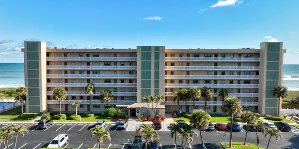 10200 S Ocean Drive