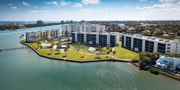 100 Intracoastal Place