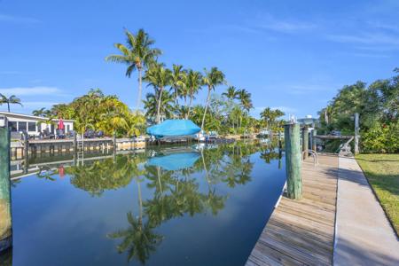 910 Dolphin Drive