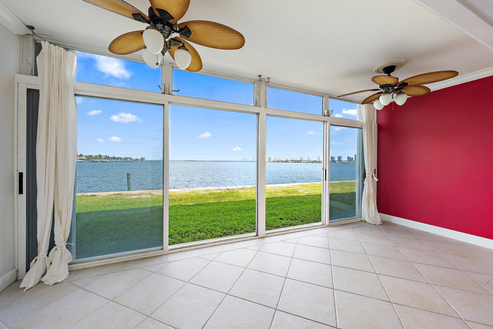 Image 3: Everlasting Water Views