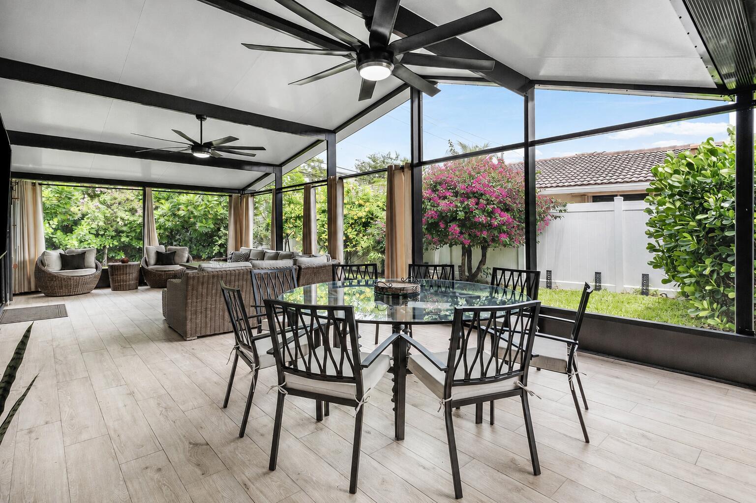 Image 4: Patio