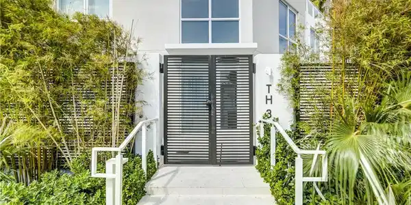 401 N Birch Road