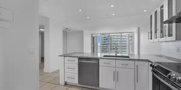 Image 2: 12-web-or-mls-DSC04216