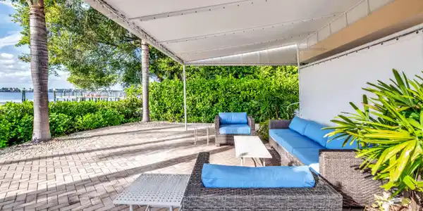 Image 4: 250-Bradley-Pl-308-Palm-Beach_EZP4775
