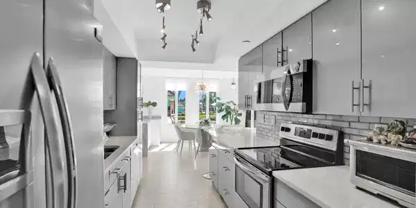 Image 3: Mizner Court, 120 SE Fifth Ave, 235, Boc