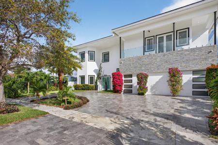 2641 NE 48th Street