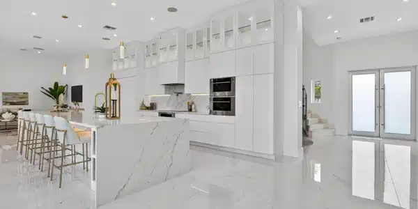 Image 4: 25-web-or-mls-2641-0037