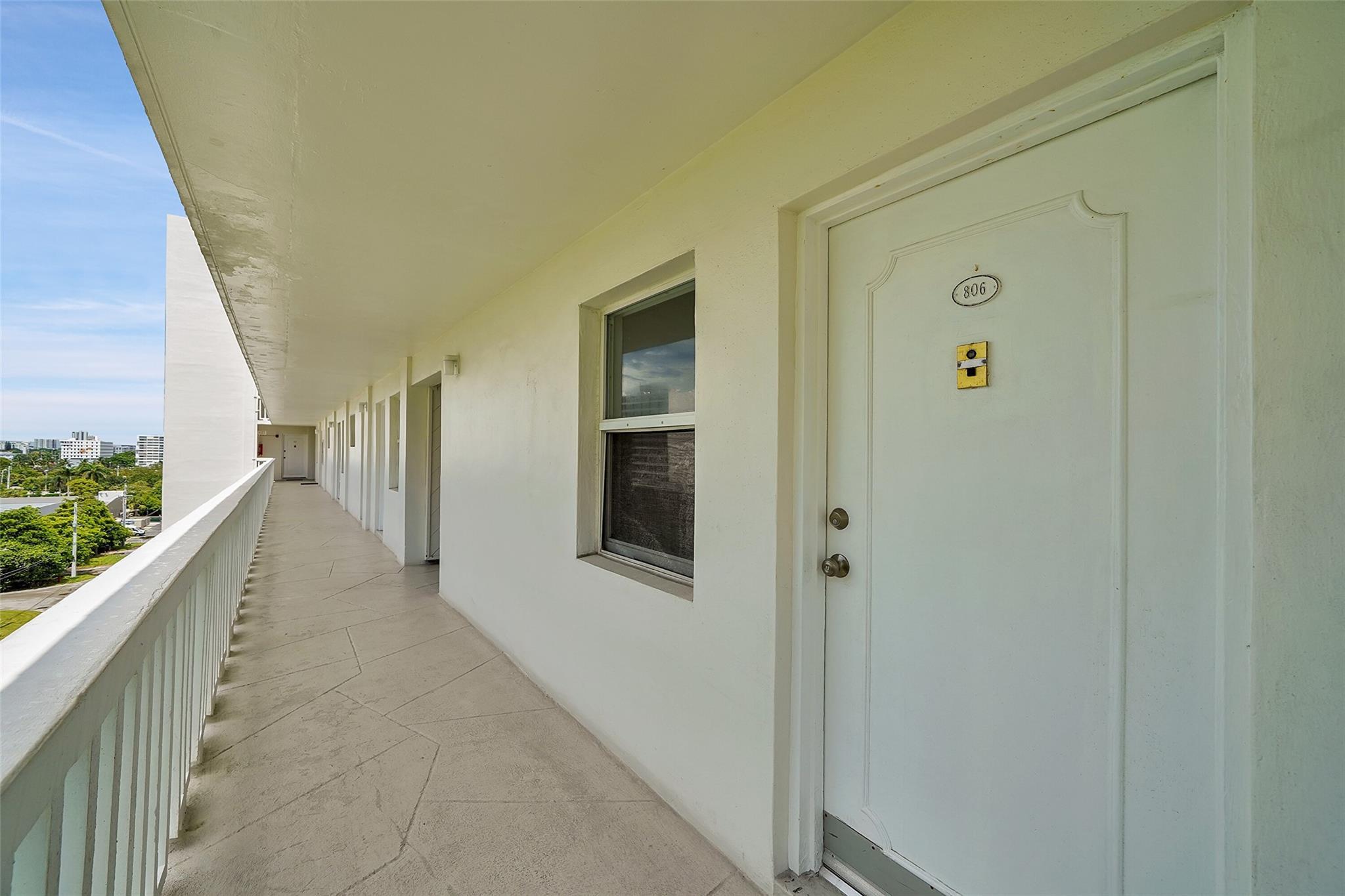 Image 2: Photo 2