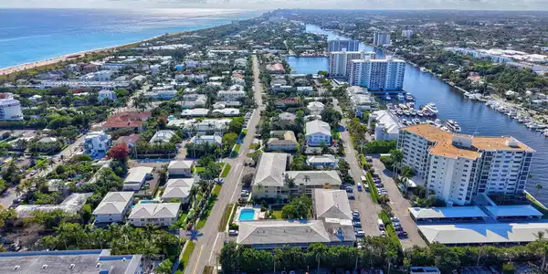 Image 2: 1-7-web-or-mls-dji_20260108121011_0682_d