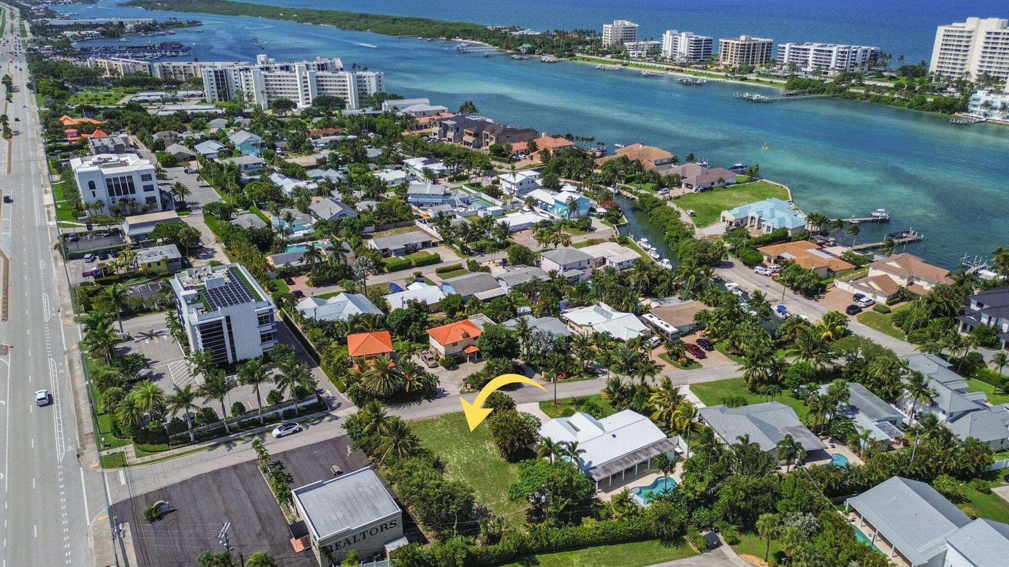 Image 1: Lot Aerial Arrow