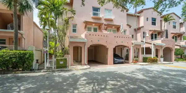 2005 Oceanwalk Terrace